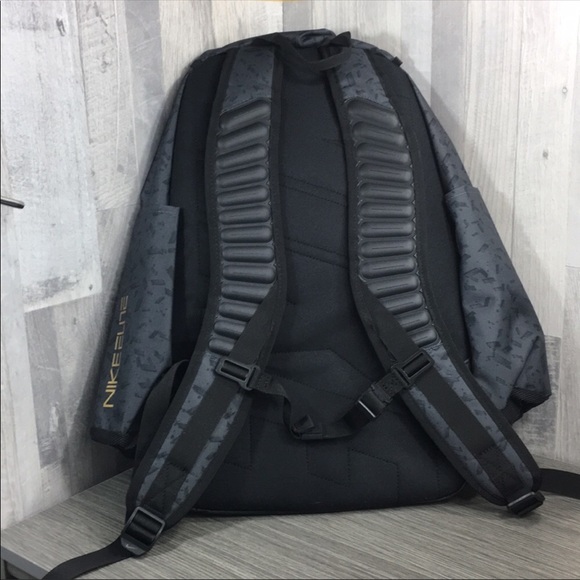 Nike HOOPS ELITE MAX AIR 37L
NWT - Picture 2 of 8